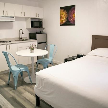 Westview Centre Motel Ltd พาวเวลล์ ริเวอร์ ภายนอก รูปภาพ