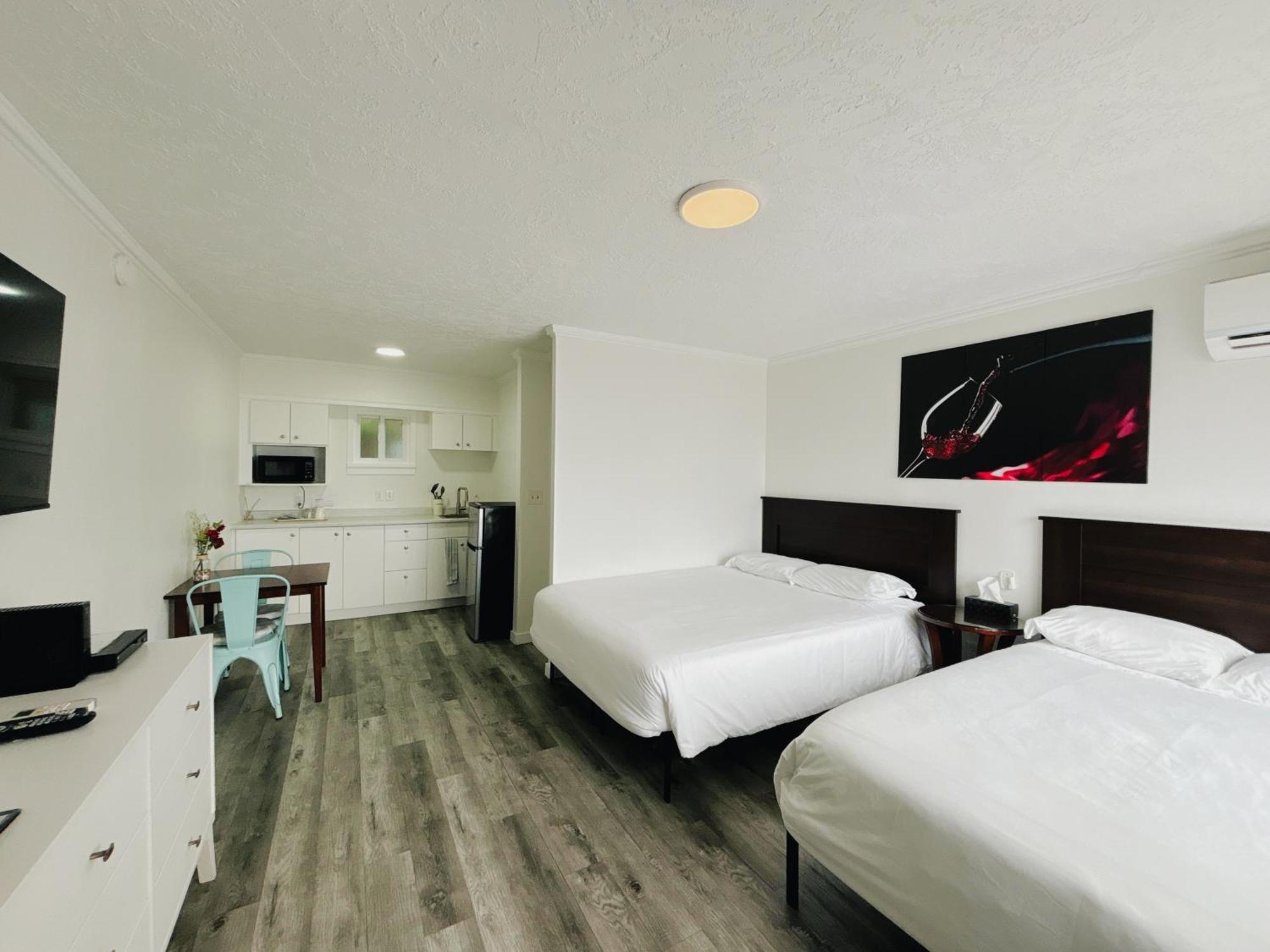 Westview Centre Motel Ltd พาวเวลล์ ริเวอร์ ภายนอก รูปภาพ